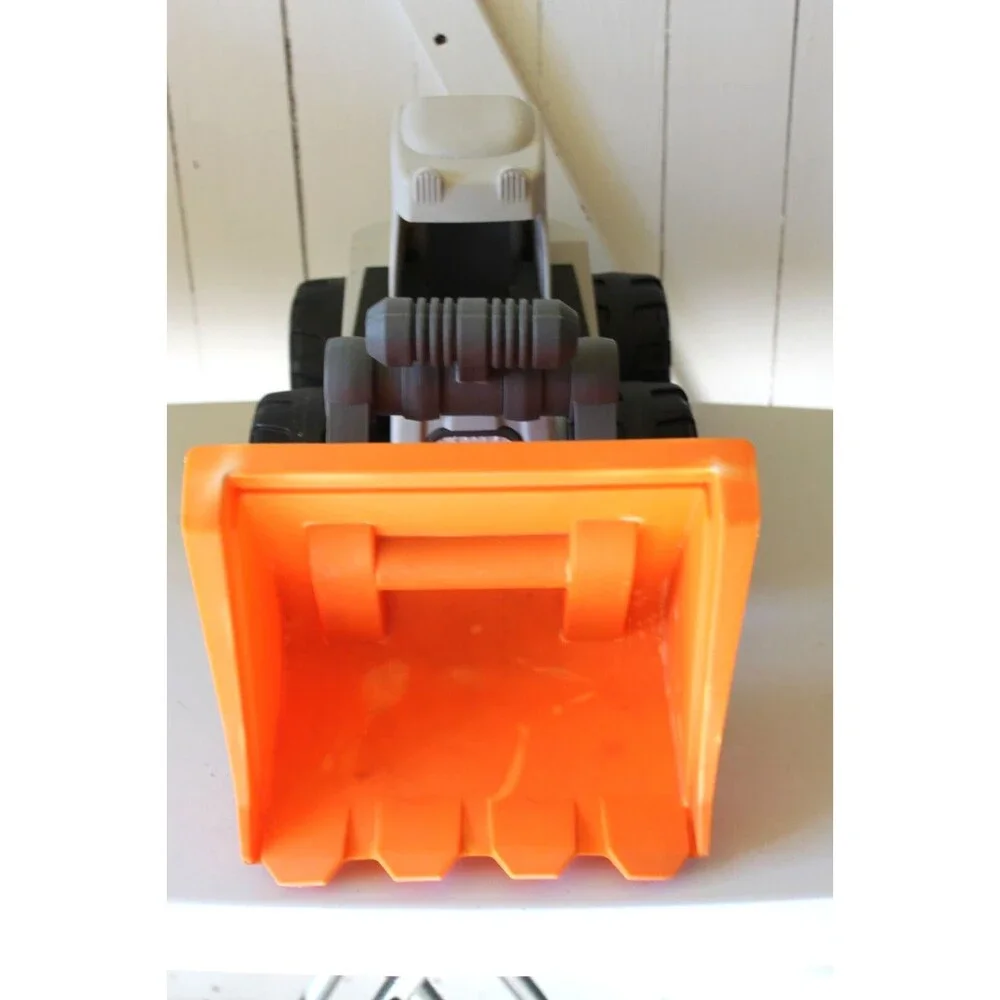 LITTLE TYKES Front Loader  Bulldozer Construction TRUCK Used